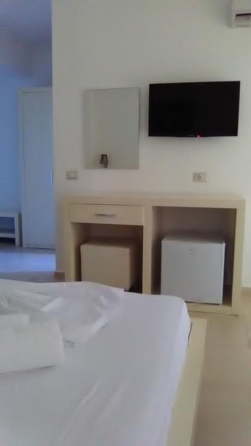Aler Holiday Inn Sarandë Exteriér fotografie