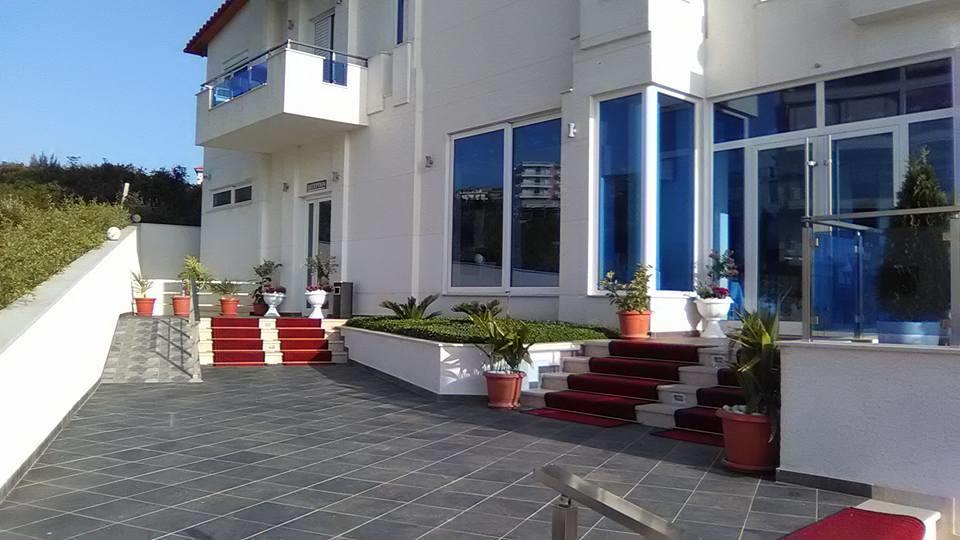 Aler Holiday Inn Sarandë Exteriér fotografie