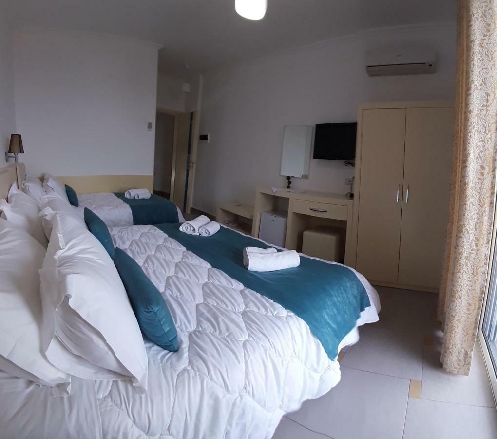 Aler Holiday Inn Sarandë Exteriér fotografie