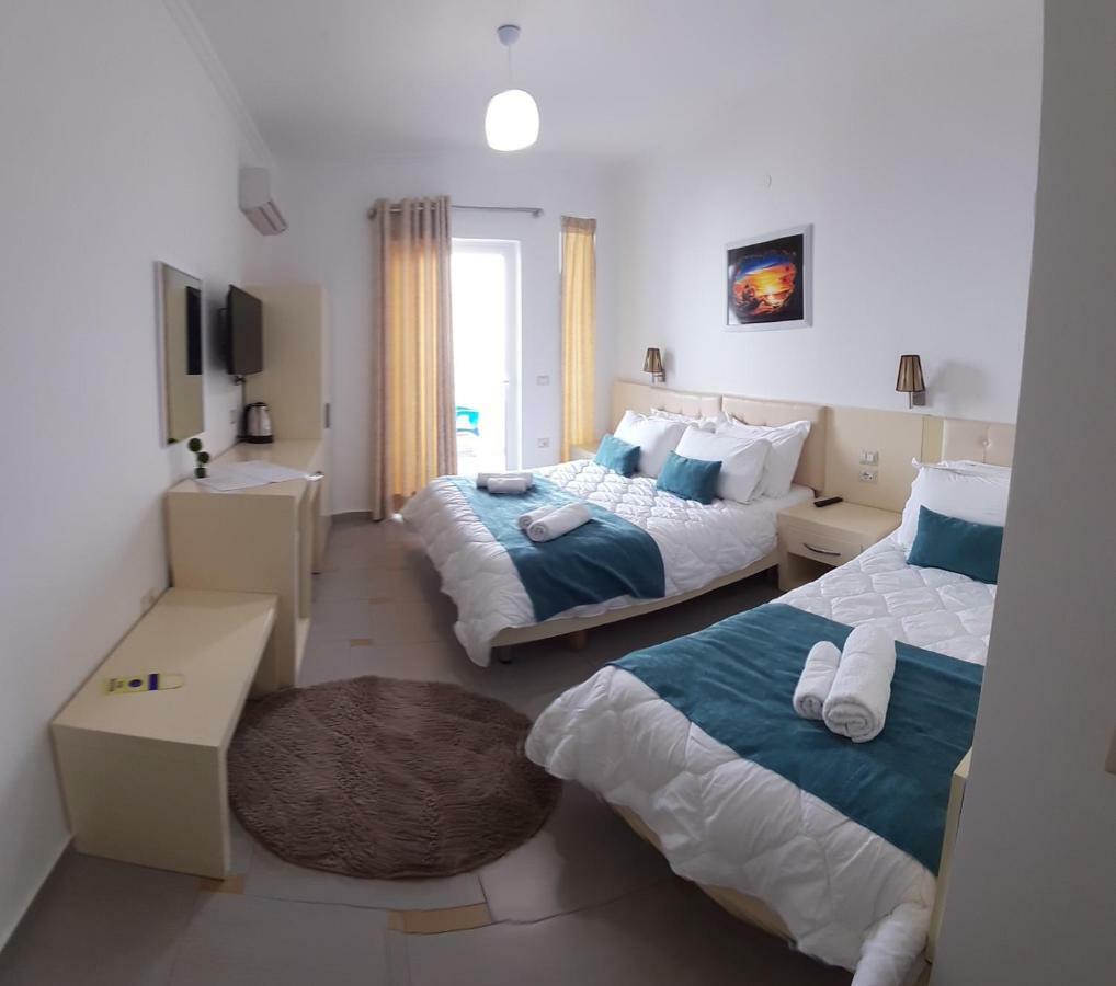 Aler Holiday Inn Sarandë Pokoj fotografie